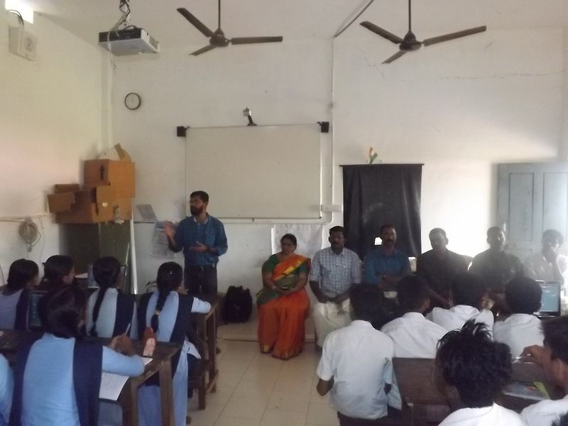 പ്രമാണം:12060 lkschool camp 3.JPG