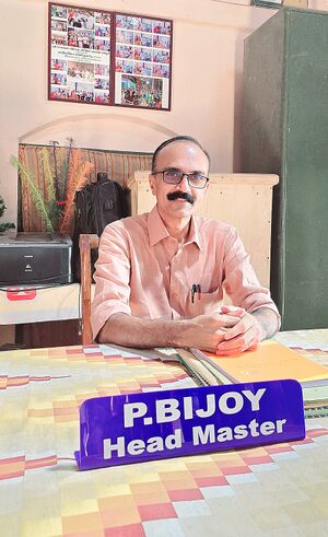 14254 HEADMASTER.jpg