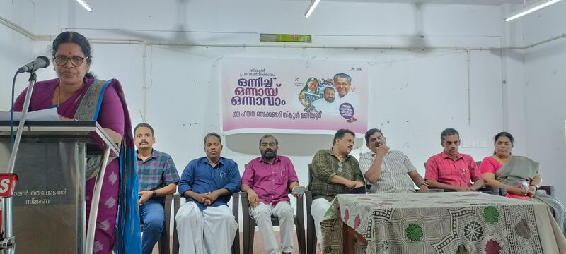 പ്രമാണം:16056 Pravesanolsavam2025 Inaug 1.jpg