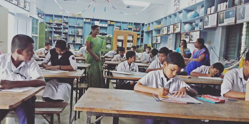 പ്രമാണം:19015-SCIENCE CLUB13.jpeg