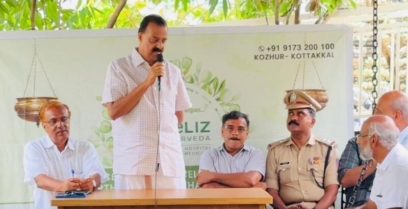 പ്രമാണം:19071 SWIMMING.jpeg