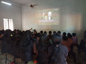 19452 Hitech projector.jpg