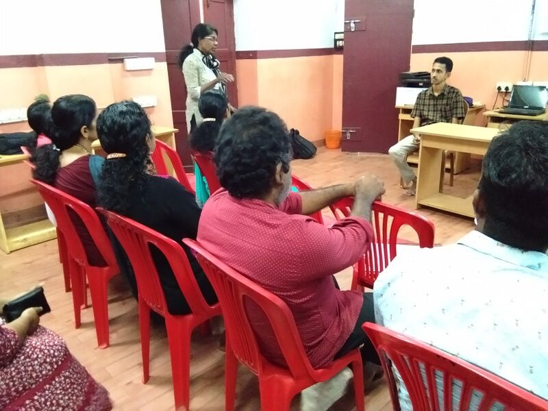 പ്രമാണം:22049 lk parents2.jpg