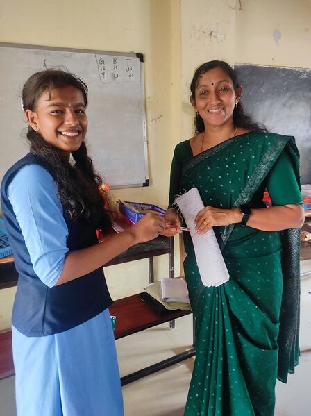 പ്രമാണം:23014 teachers day.jpg