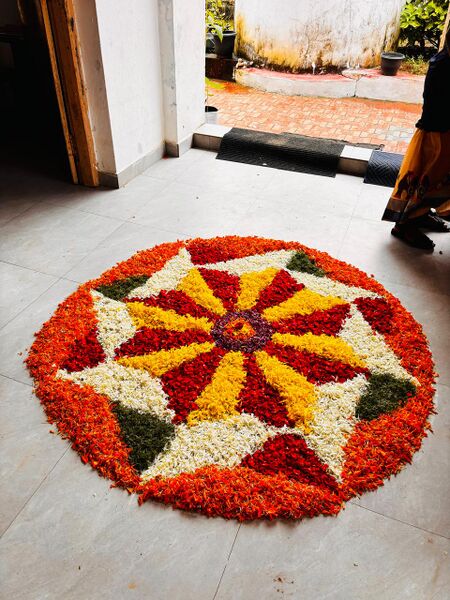 പ്രമാണം:26004 Onam25 2.jpg