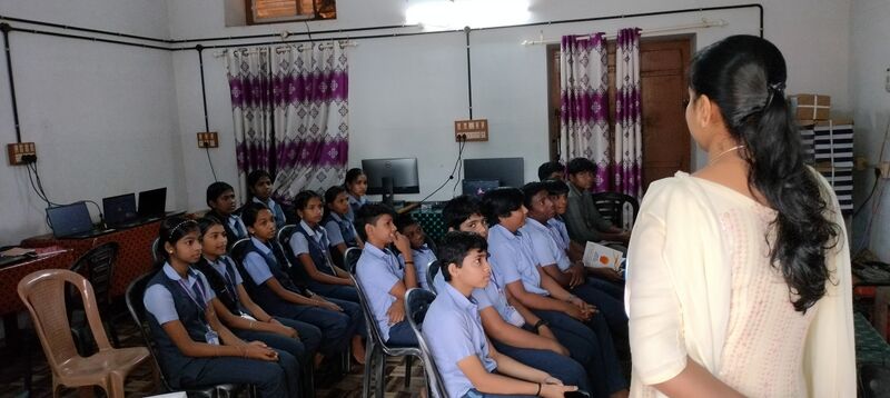 പ്രമാണം:28037-lk-camp 2025 May 1.jpg