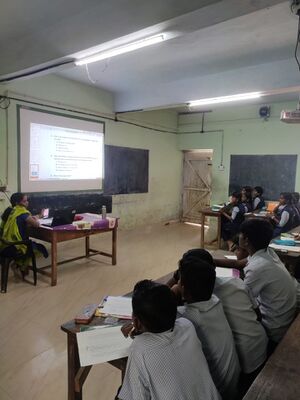 30082 hitech class.jpeg