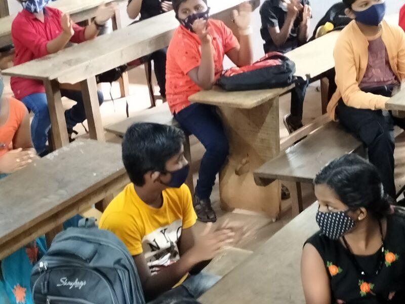 പ്രമാണം:33021 t5.jpg