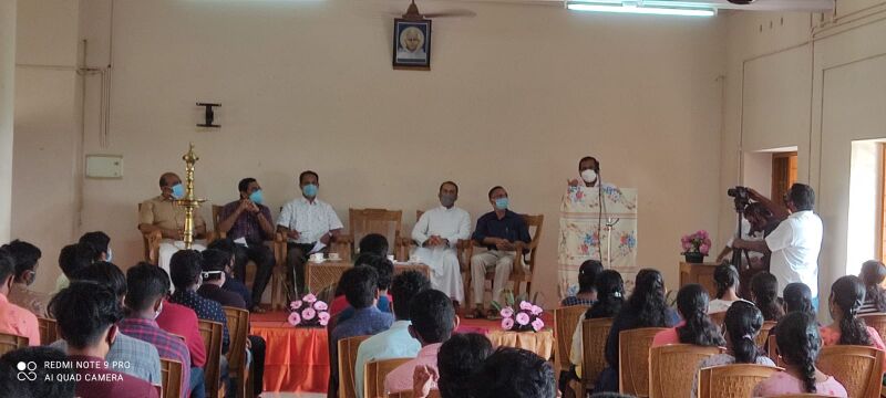 പ്രമാണം:33056 2021 a17.jpg