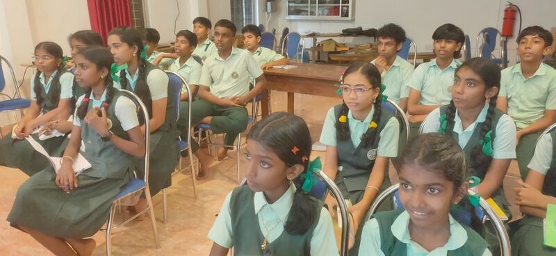 പ്രമാണം:34013 lk samagra25b.jpg