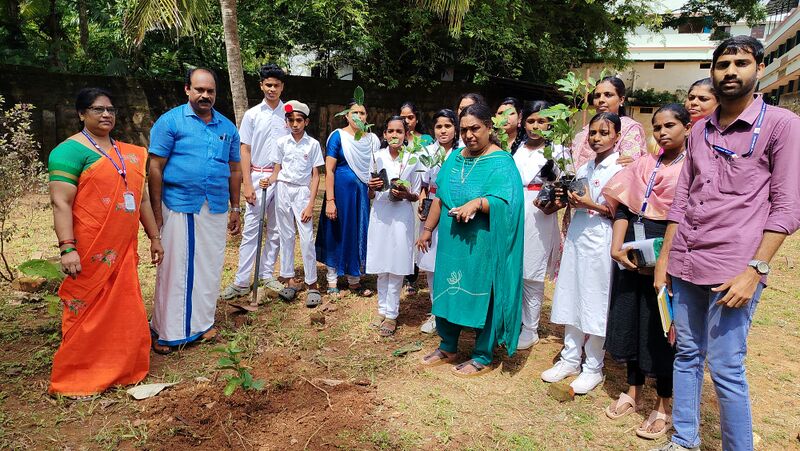 പ്രമാണം:42069 june5 25 1.jpg