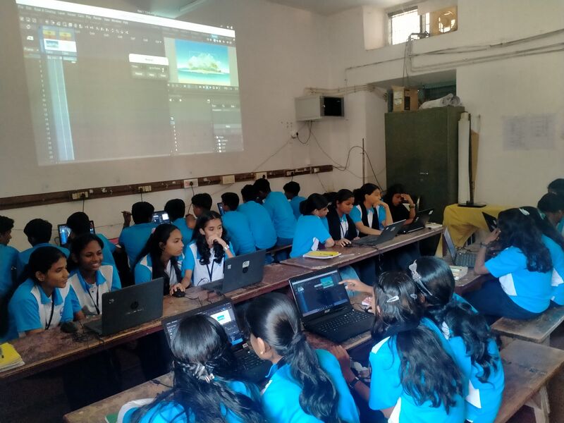 പ്രമാണം:BS21 KTM 32012 42.jpg