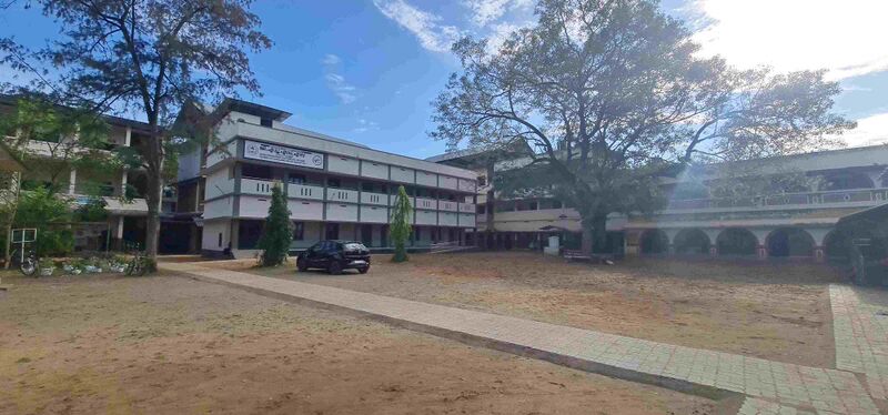 പ്രമാണം:GHSS VTY 24058.jpg