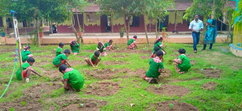 പ്രമാണം:Jaiva krishi.jpeg