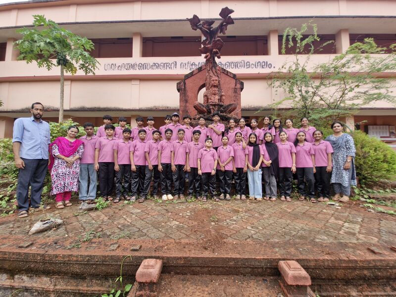 പ്രമാണം:K2 KNR 13039.jpg