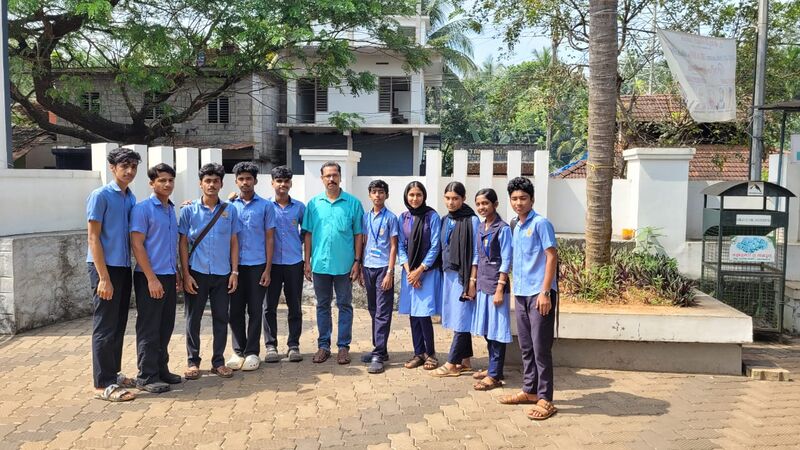 പ്രമാണം:Little Kite Activity.jpg