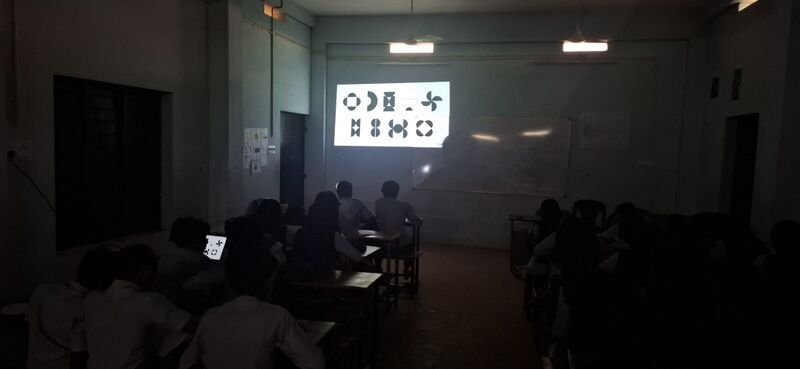 പ്രമാണം:-18150-hitech- classroom.jpeg