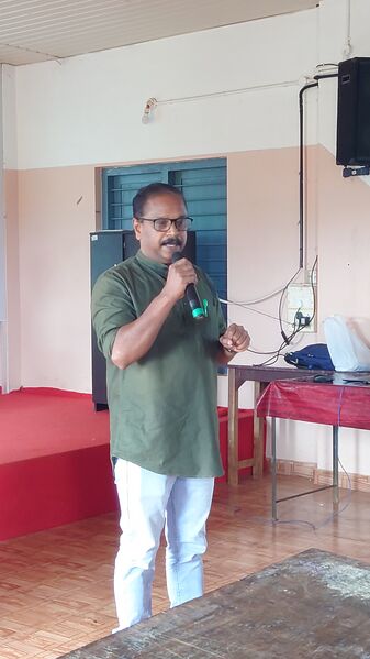 പ്രമാണം:18093 MPM Schoolcamp may2025 .jpg