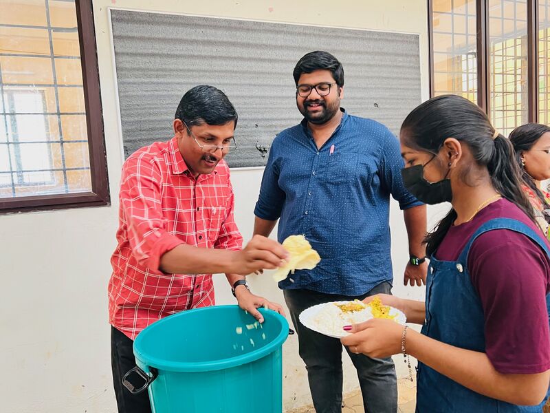 പ്രമാണം:20002-lksubdistrict camp2023-3.jpg