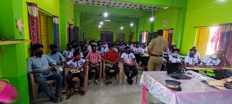 പ്രമാണം:24066 ANTI DRUGS.jpg