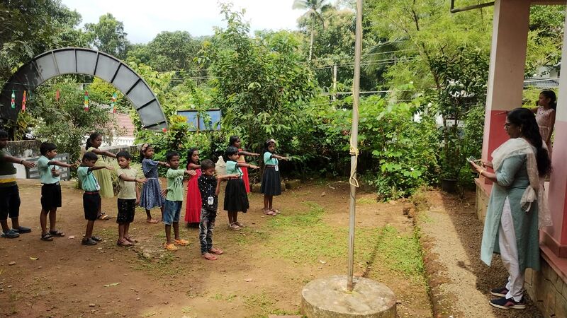 പ്രമാണം:31202 kerala piravi.jpg