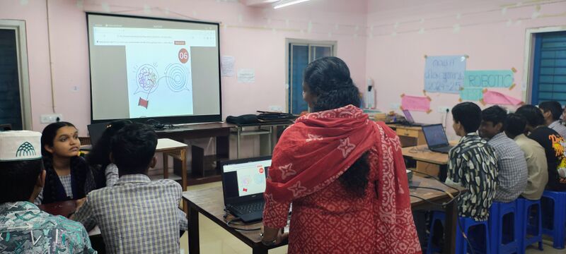 പ്രമാണം:41063ക്യാമ്പ് 4.jpg