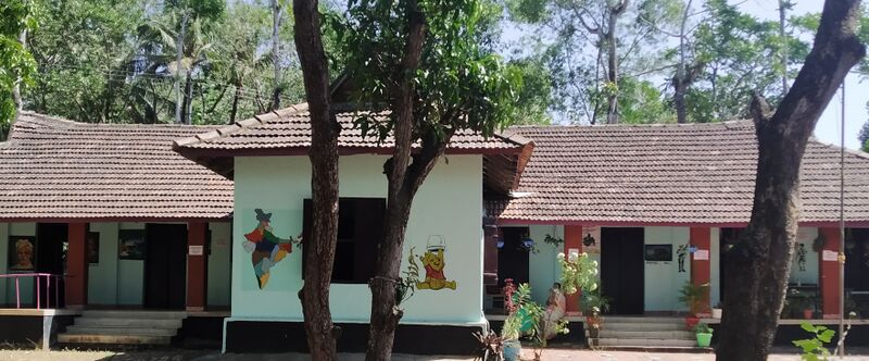 പ്രമാണം:41506 school photo.jpg