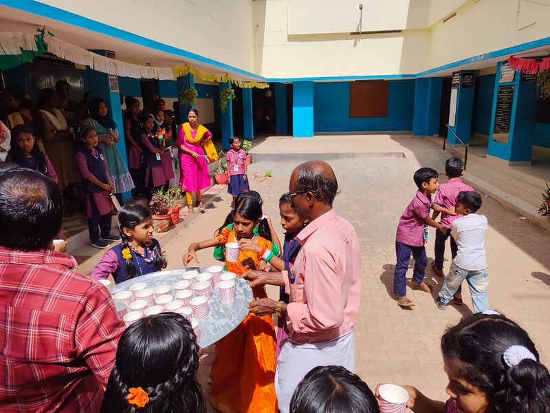 പ്രമാണം:42085 IND7.jpg