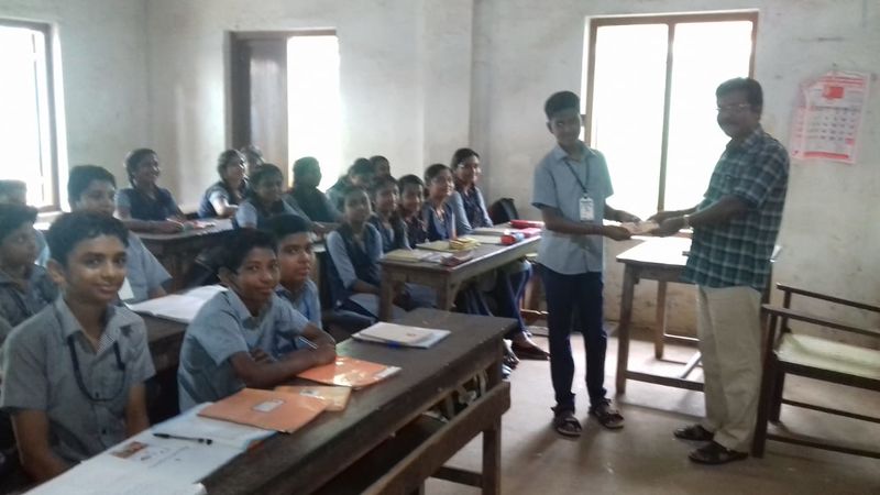 പ്രമാണം:44019 7B.jpg