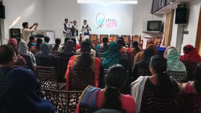 പ്രമാണം:Amma ariyan 14049.6.jpg