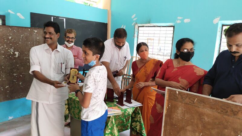 പ്രമാണം:Lss 1.resized.jpg