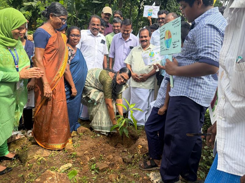 പ്രമാണം:പരിസ്ഥിതി ദിനം 2026 42070-3.jpg