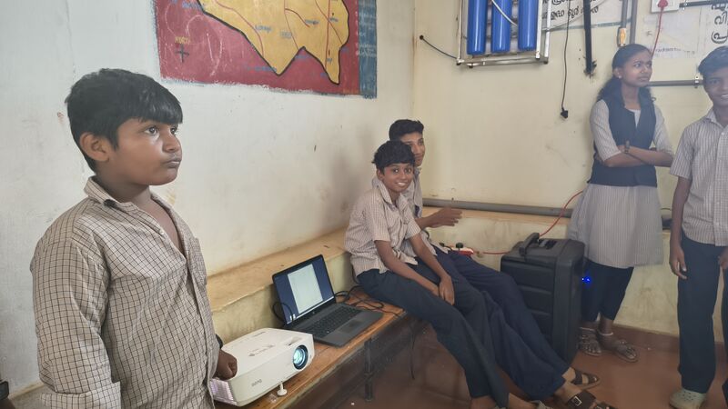 പ്രമാണം:19034 LK Freedom25 11.jpg