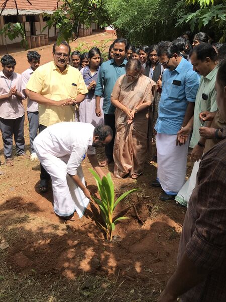 പ്രമാണം:36035 NSS252.jpg