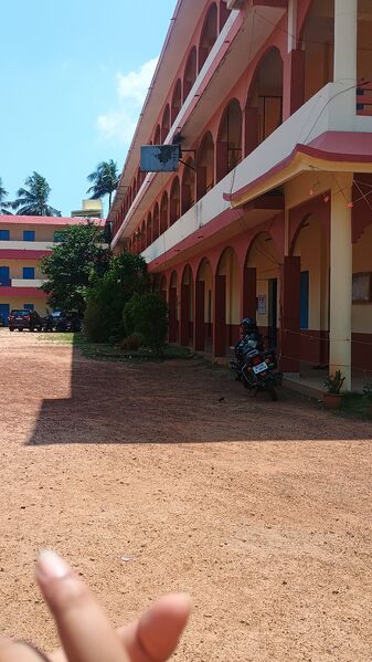 പ്രമാണം:41093 three.jpg