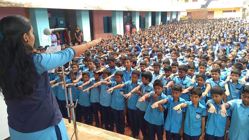 പ്രമാണം:42021 409815.jpg