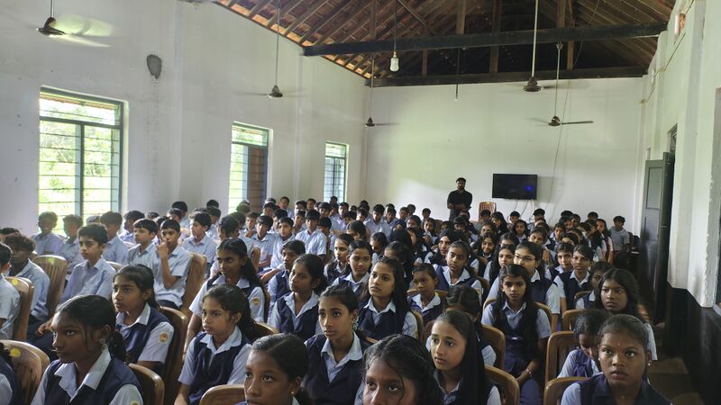 പ്രമാണം:12028-kgd-basheer anusmaranam-2.jpg