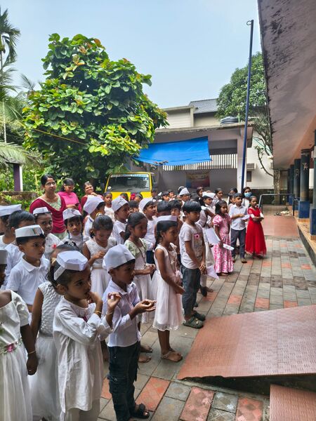 പ്രമാണം:18349-childres day 2.jpg