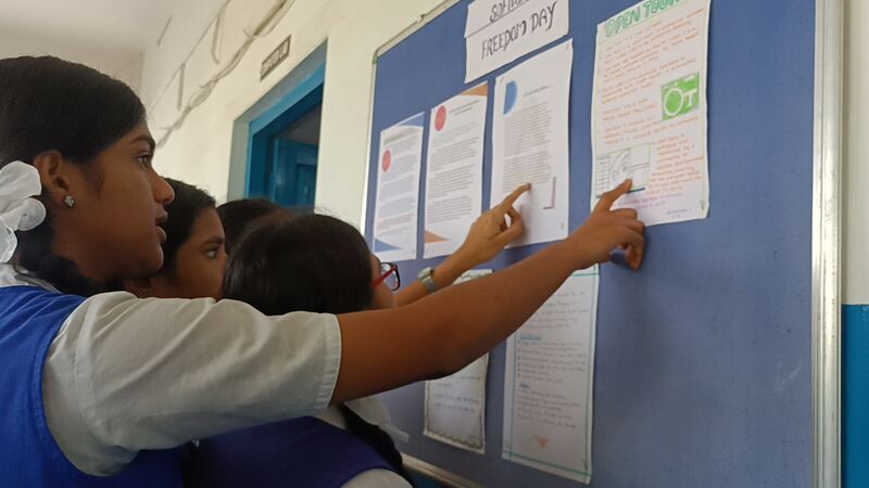 പ്രമാണം:21001 foss corner.jpg