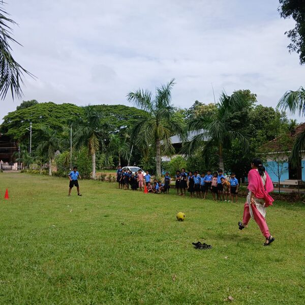 പ്രമാണം:26427-EKM-GOAL2026-Best kick-5.jpeg.jpg