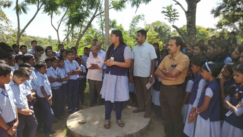 പ്രമാണം:30065 239 trsday.jpg