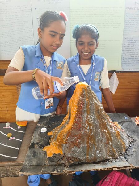 പ്രമാണം:44018 se1 24-25.jpg