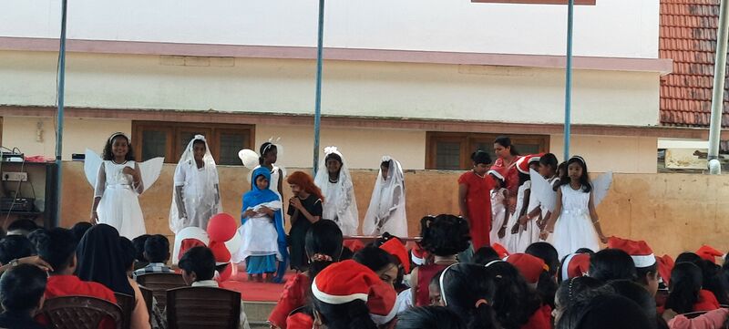 പ്രമാണം:47026 stghssv 2024 christmas prg7.jpg