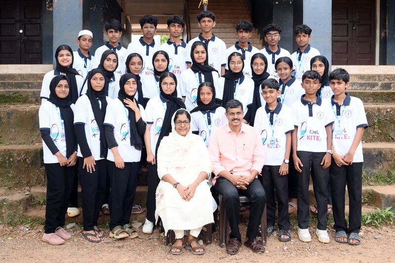 പ്രമാണം:47029 batch1-2023-26.jpg