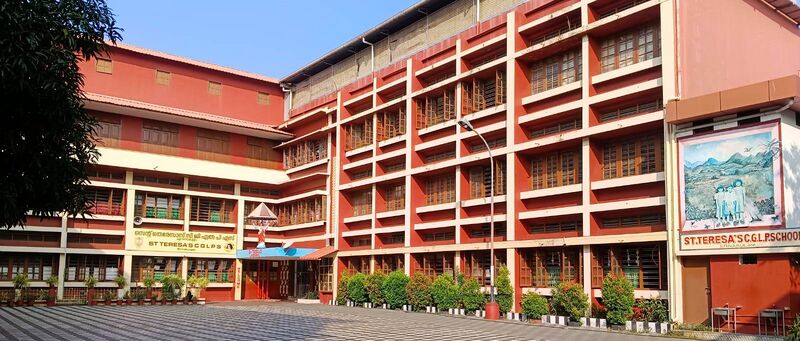 പ്രമാണം:ST Teresas CGLP ekm.jpg