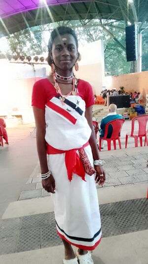 15-42044-Athira VG4.jpg