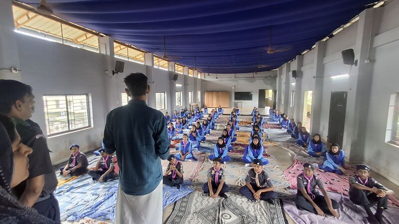 പ്രമാണം:19112 scout&guide2.jpg