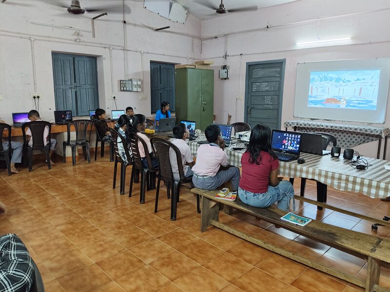 പ്രമാണം:21068 pkd camp lk 1.jpg