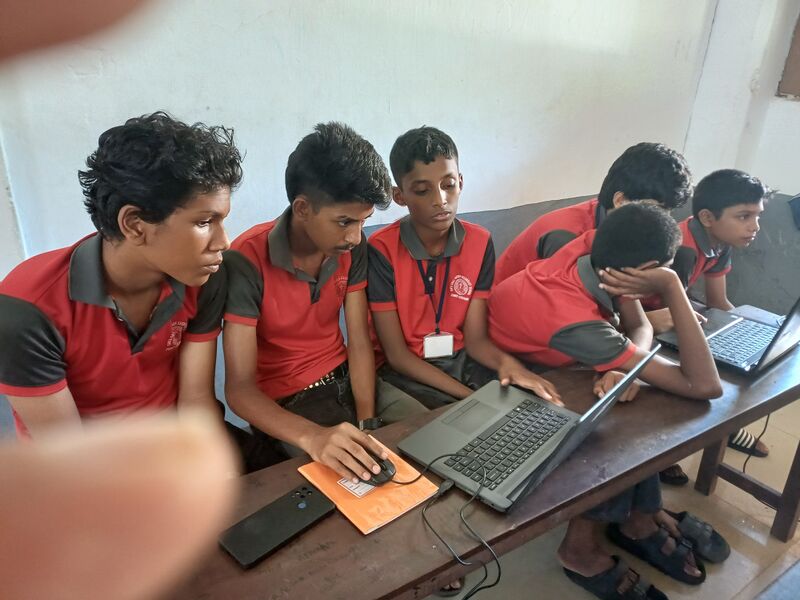 പ്രമാണം:26012 Schoolcamp 3.resized.jpg