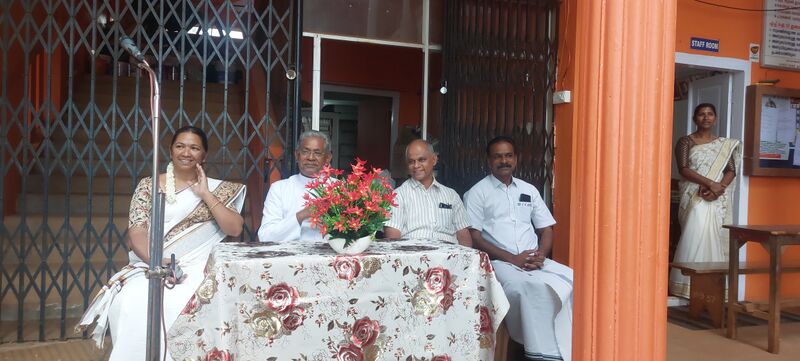 പ്രമാണം:3005 onam 01.jpg